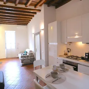  Apartment Benedetta 22 - Trastevere Italy