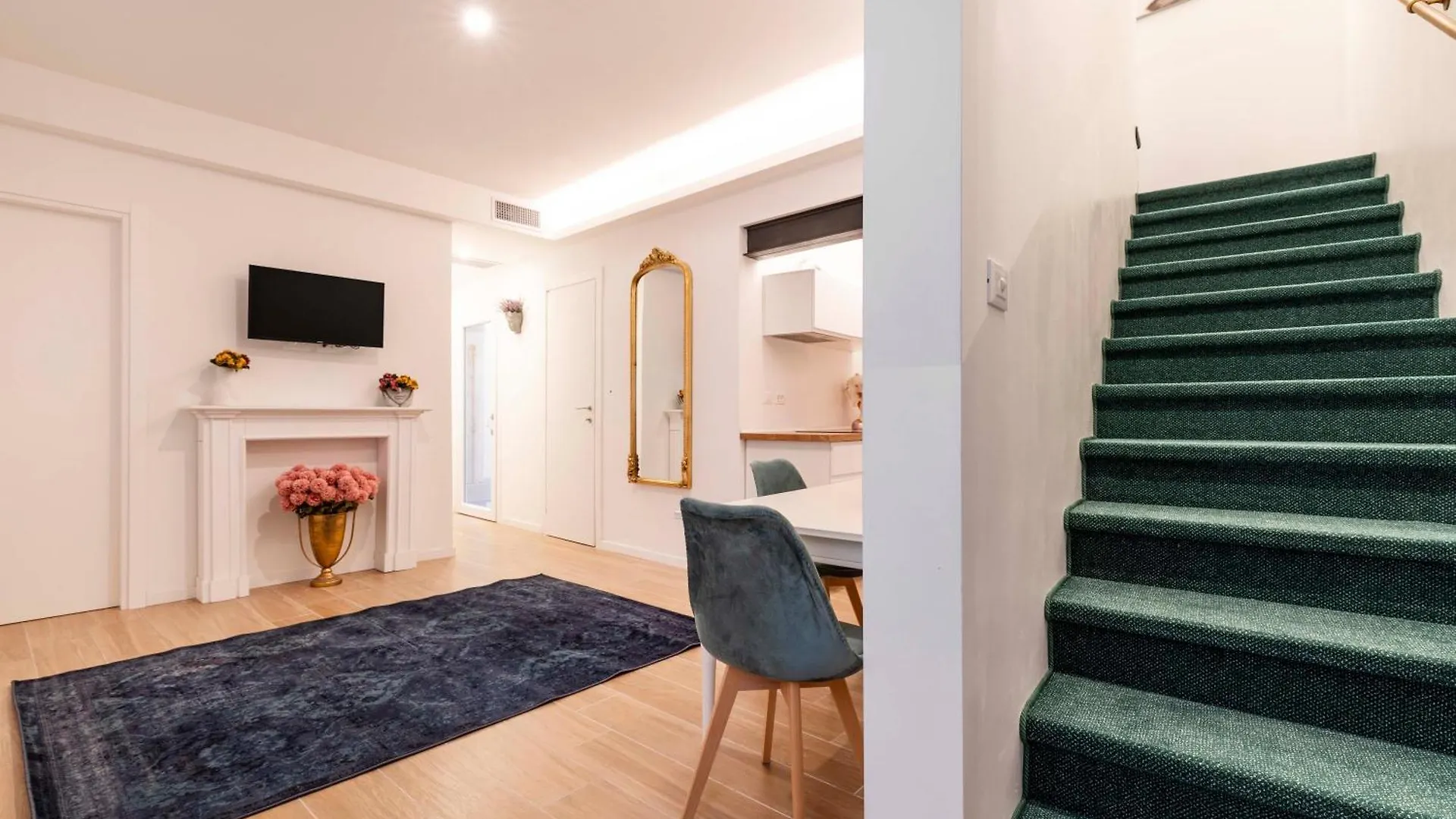 Homestay Ca' Naviglio Apartment Venice