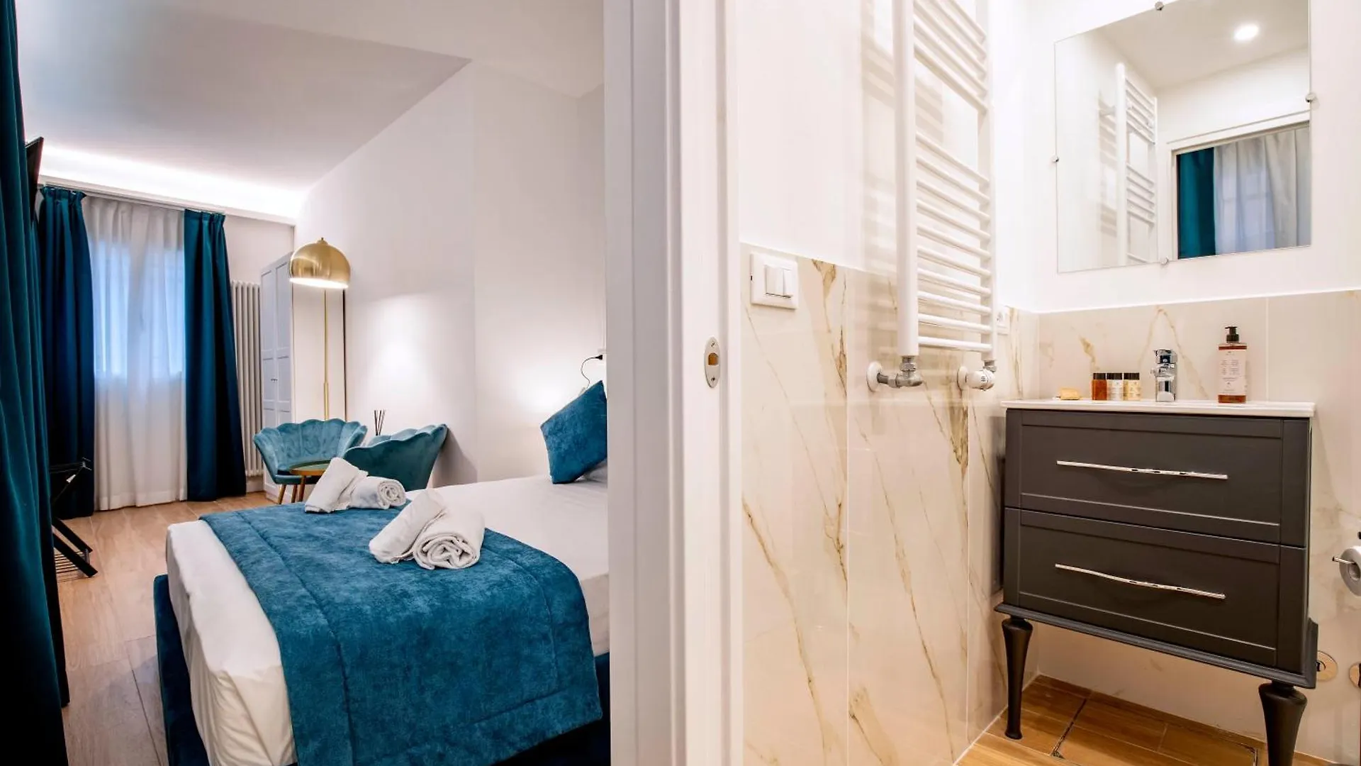 Ca' Naviglio Apartment Venice 0*,  Italy