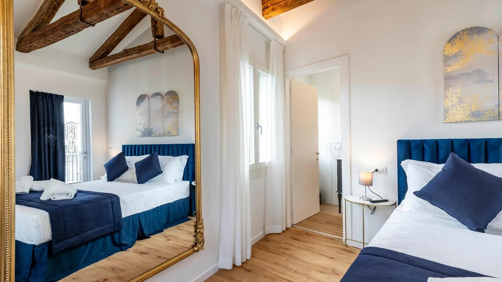 Ca' Naviglio Apartment Venice 0*,  Italy