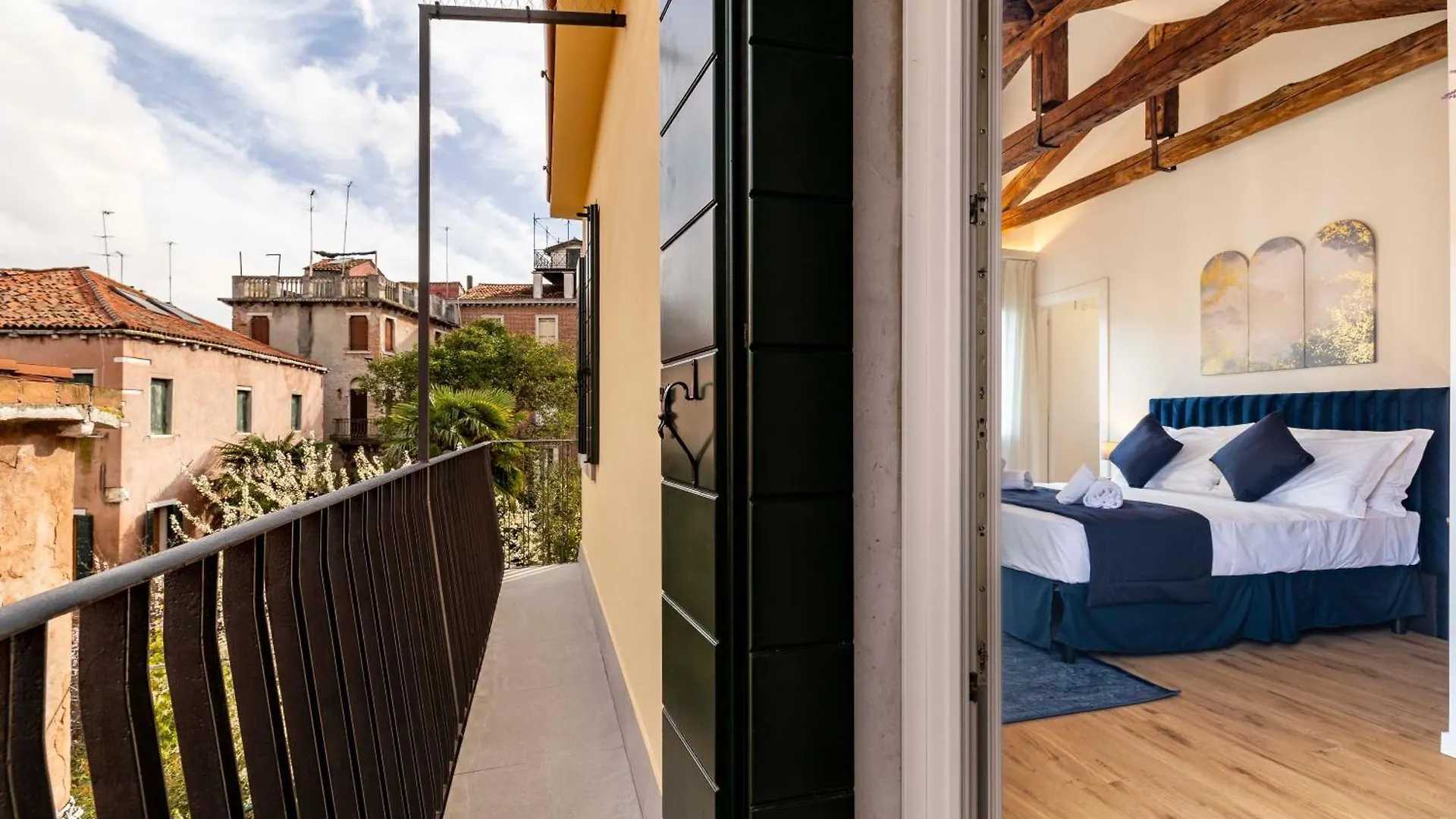 Ca' Naviglio Apartment Venice Homestay