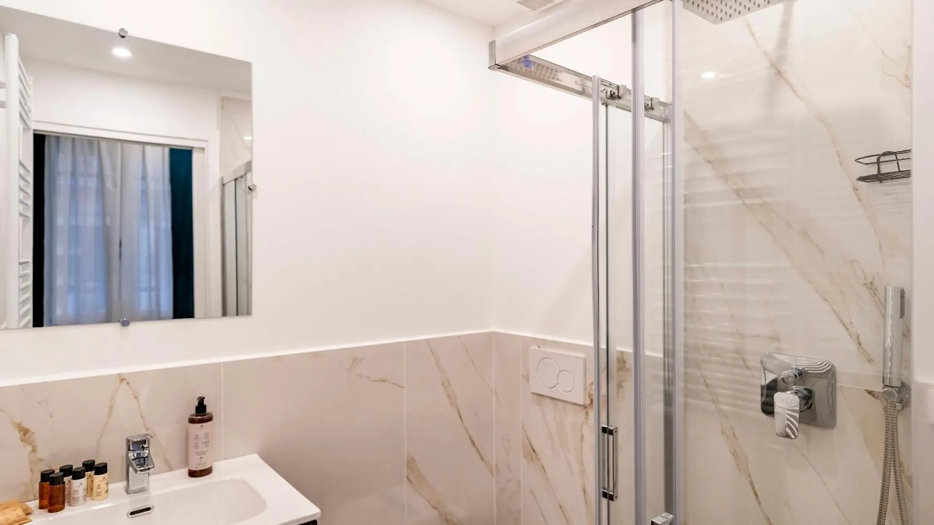 Homestay Ca' Naviglio Apartment Venice